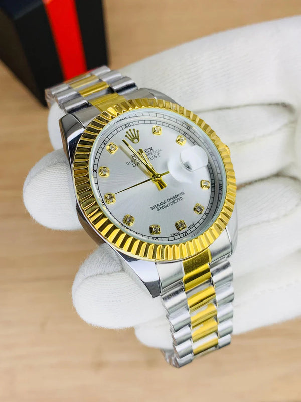 Luxury Silver Dial Watch – Classic Design with Date Function